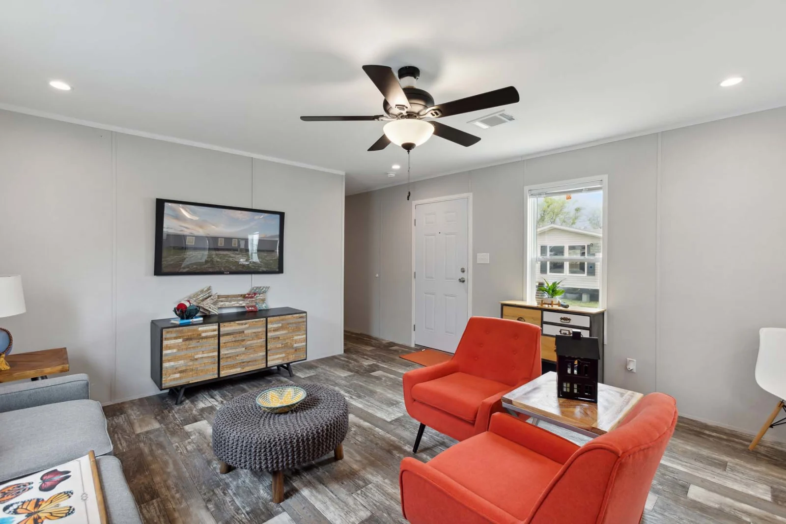 The Hudson interior 6